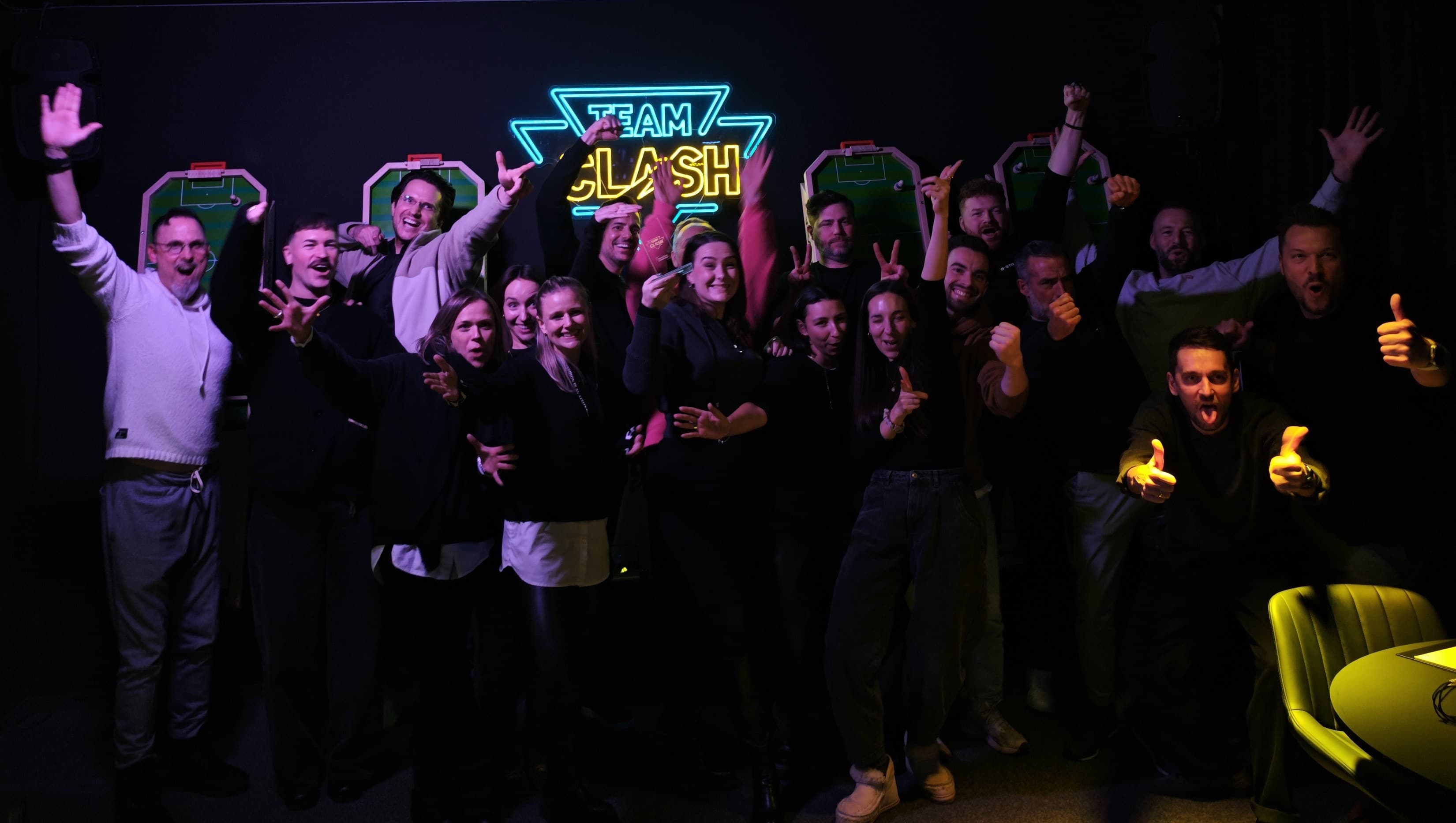 Team jubelt bei Team Clash